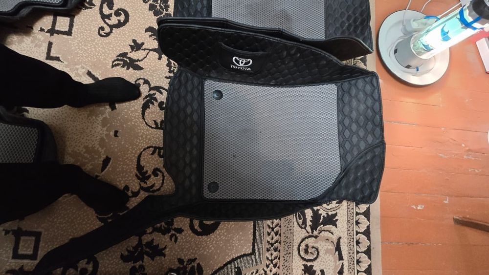 Коврики и чехлы от камри