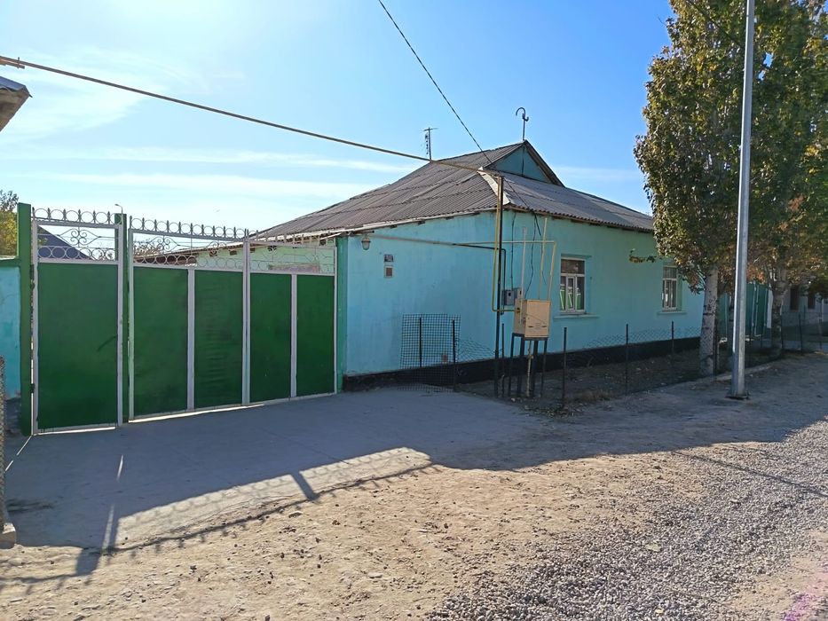 Тез арада үй сатылады!