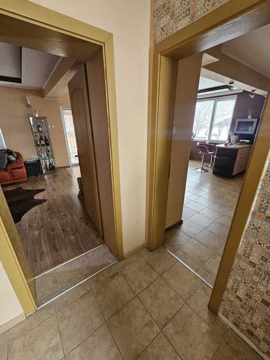 Продава се Къща в с. Брестник, Област Пловдив - 245 кв.м за 739 €/кв.м - Снимка #7