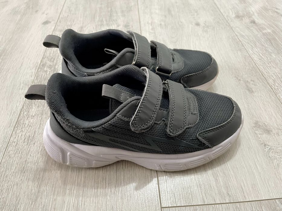 Обувь на мальчика 34-35 размер б/у