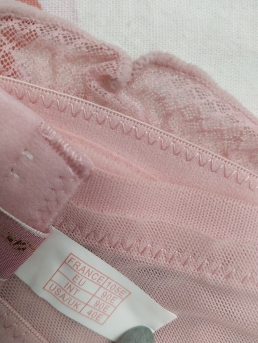 Бюстгальтер 105Е