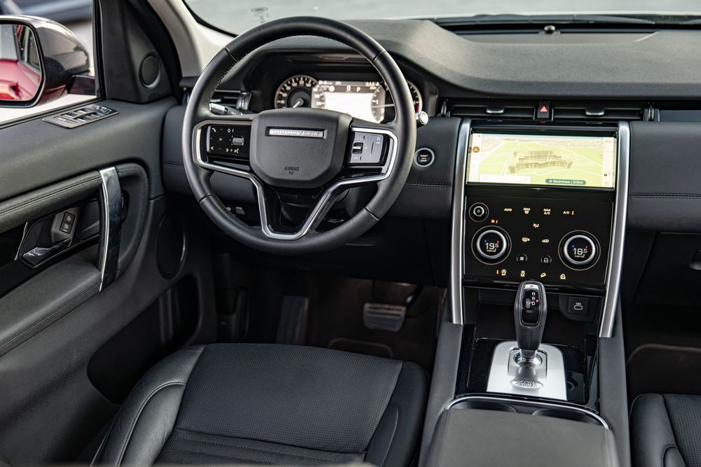 Land Rover Discovery Sport 2022 diesel, 21.524 € — imagine 3