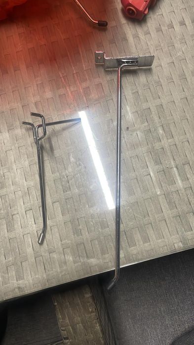 Крепления для полок