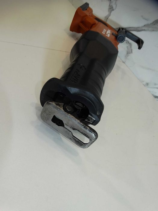 2023 - Hilti SR 6 - 22 / Nuron - Саблен трион
