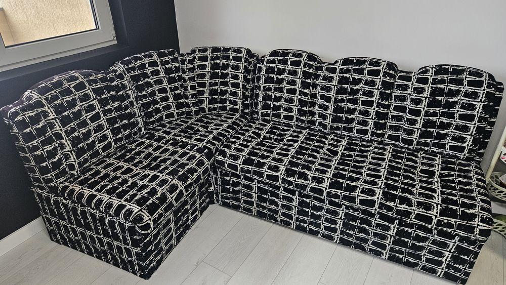 Продавам кухненски диван