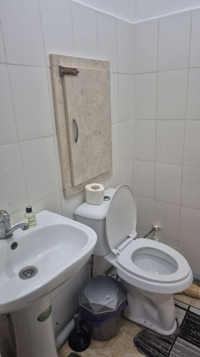 Янги хает туманида квартира сотилади