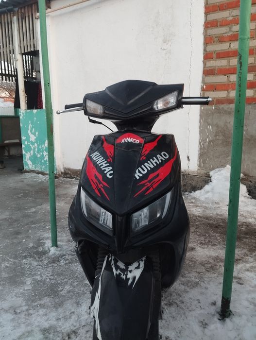 Продам скутер м8
