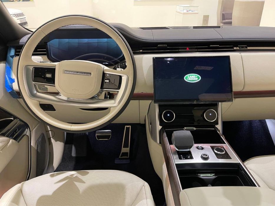 Range Rover P530 LWB