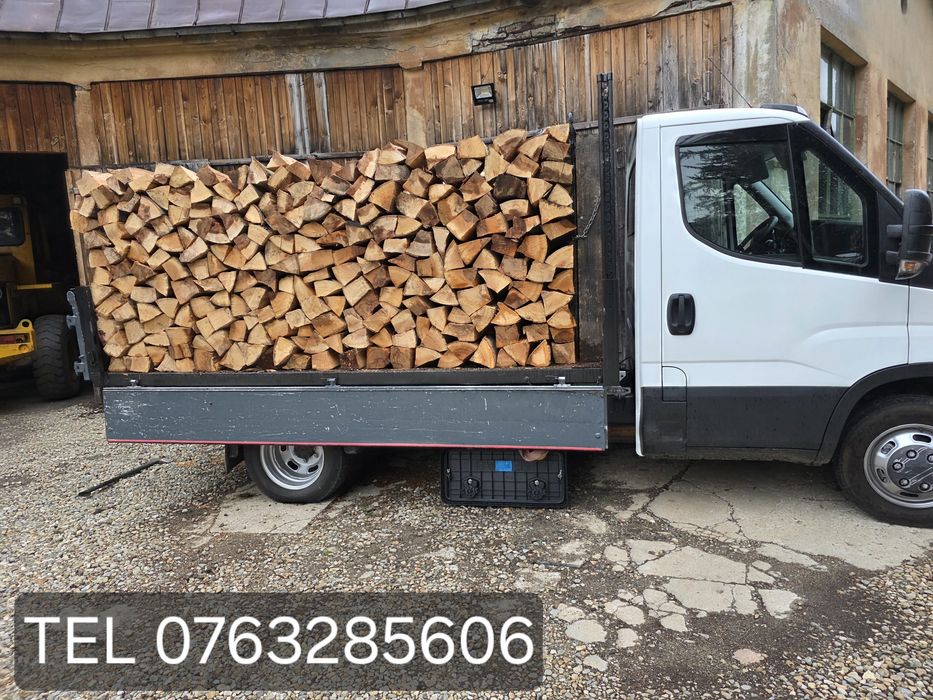 Ofertă! S.C.vinde lemn de foc tăiat si spart 350 lei/ metrul ster