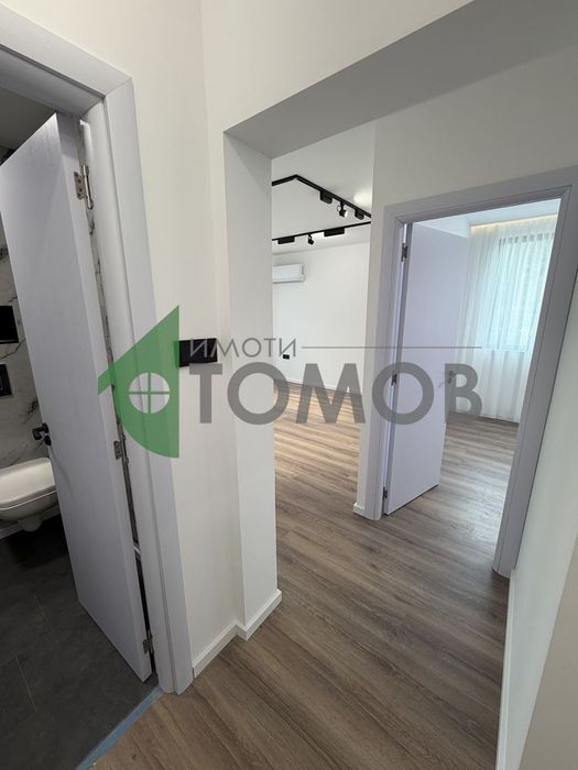 Напълно ремонтиран двустаен апартамент в кв. Самара 1