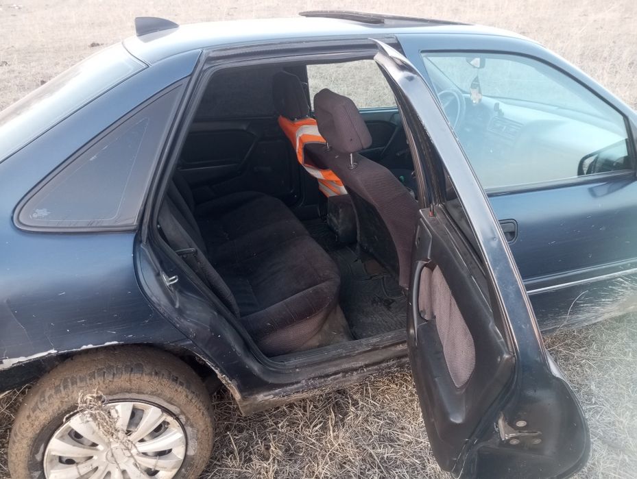 Продам Опель вектра а,1.6