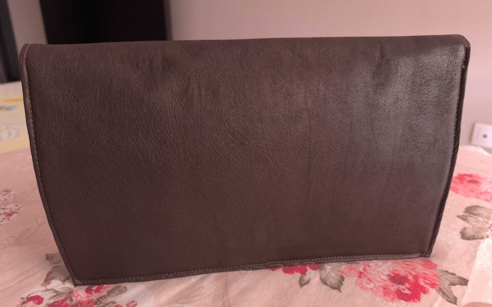 Дамска чанта -плик естествена кожа