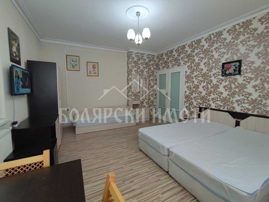 Дава се под наем Едностаен апартамент в Велико Търново, Център - 20 кв.м за 163.2 € - Снимка #1