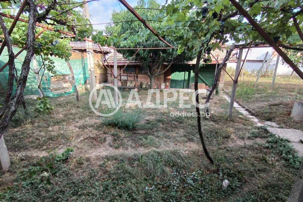 Продава се Къща в Разград, Житница - 234 кв.м за 877 €/кв.м - Снимка #1