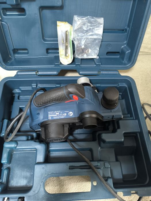 Rindea electrica Bosch GHO 26-82-D profesional putere 710w