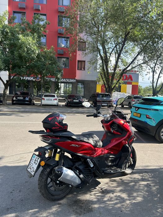 Мопед honda ADV 160