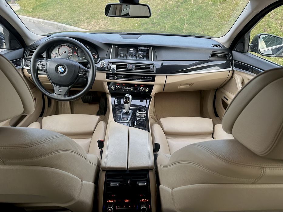 Bmw F10// 525D // M-Pachet // 3 butoane // FaceLift