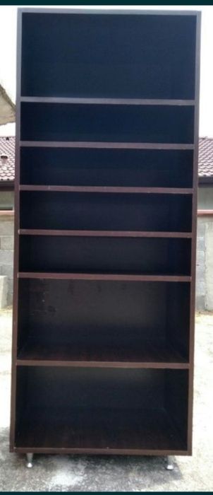 Стелажи за магазин