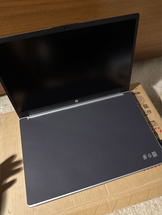 обменяю новый ноутбук на iPad.