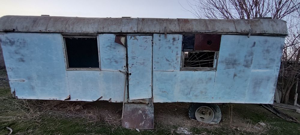 Вагон, УАЗға прицеп, цистерна 2тонна прицепімен