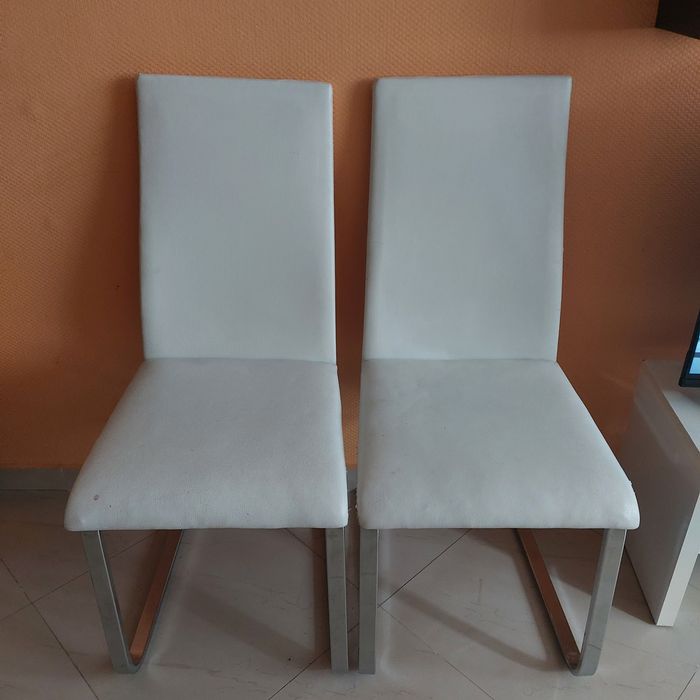 Трапезен стол (4 бр. или 8 бр.)