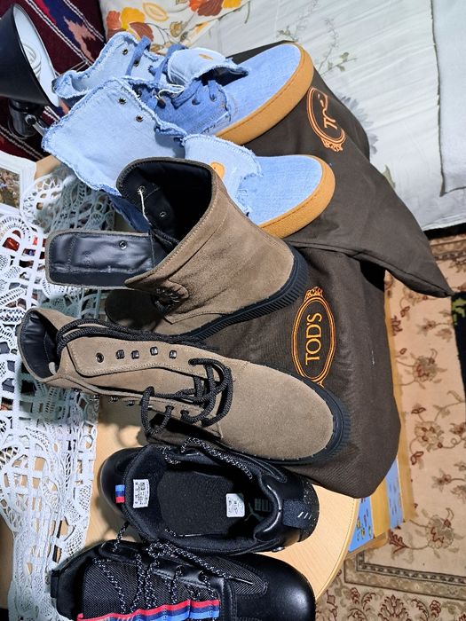 2 perechi de ghete si 1 pereche adidasi