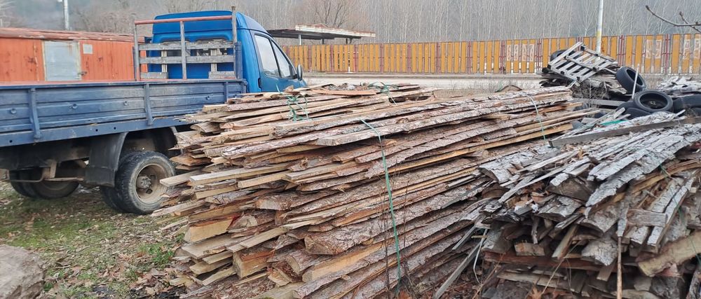 Дървени изрезки за отопление
