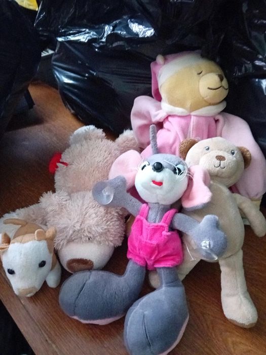 Lot jucarii la 20lei