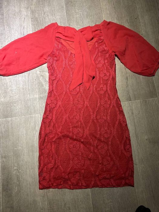 Свои платья в отличном состоянии