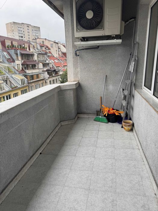 Дава се под наем Тристаен апартамент в София, Стрелбище - 111 кв.м за 765 € - Снимка #10