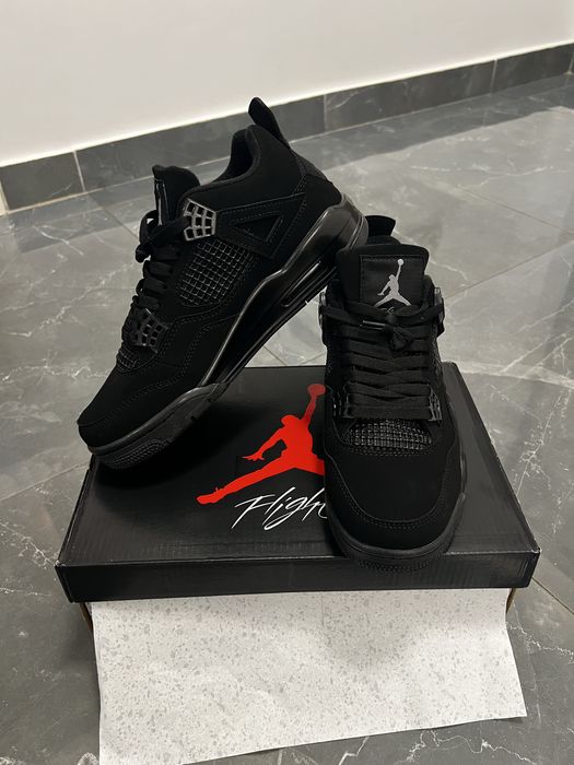 Jordan 4 BlackCat