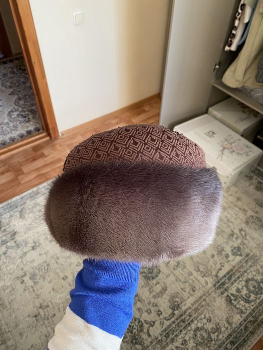 Пальто и головной убор