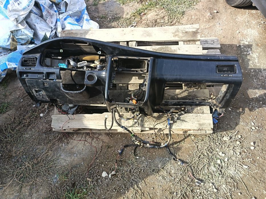 Тойота Карина Е запчасти