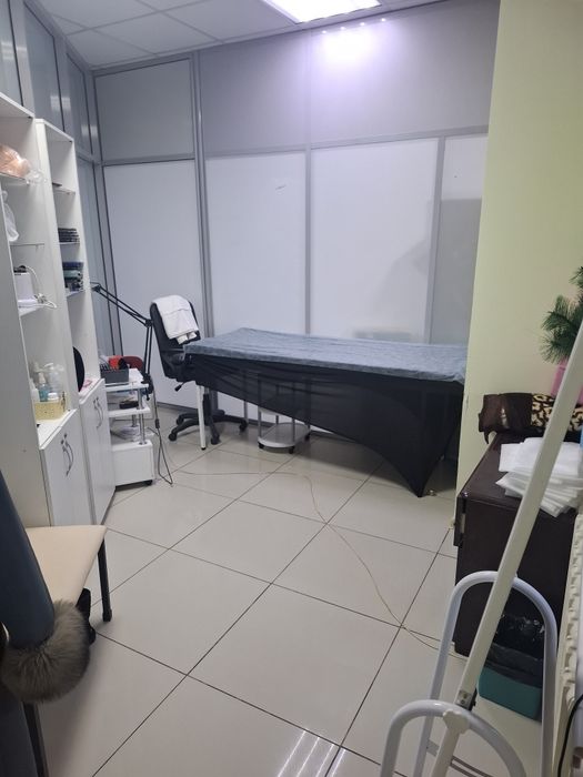 Ищу напарницу в кабинет