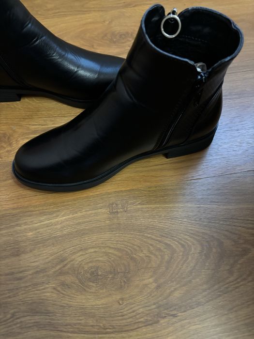 Ghete de dama marimea 39