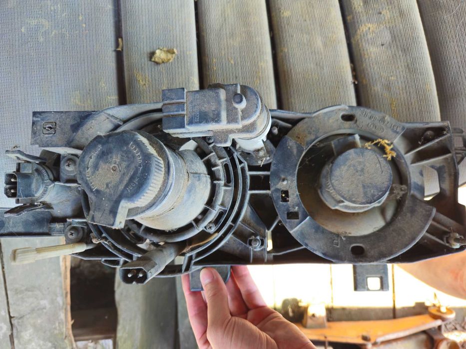 Faruri bmw e34 hella originale