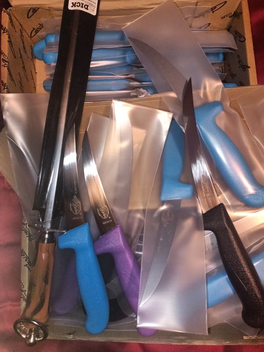 Vând cuțite de macelarie !