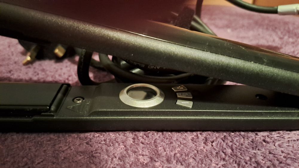 Преса за коса с нея си изправяте косата