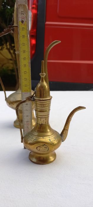 Set 6 ceainicuri lucrate manual alama- bronz