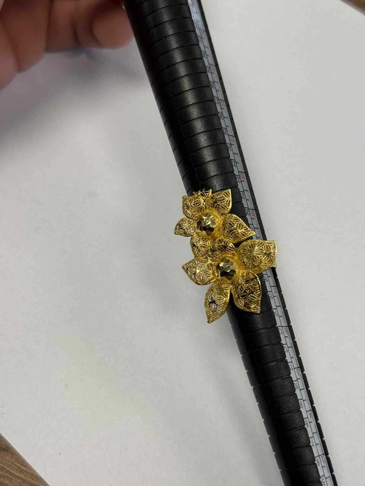 Продавам Златен Дамски Пръстен 14к 585