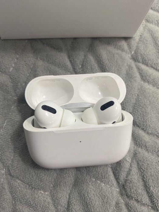 Продам Airpods pro!