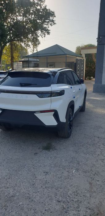 Продаётся электромобиль