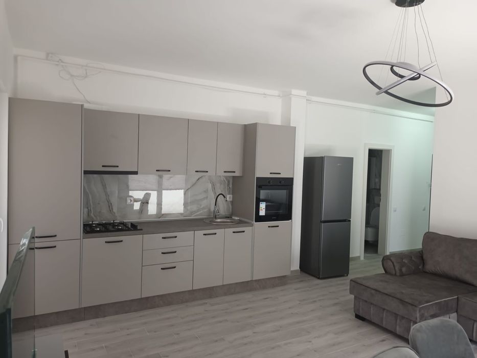 Apartament nou, luminos și modern