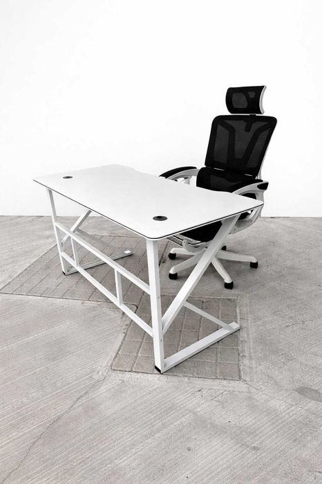 Парта креслоси билан