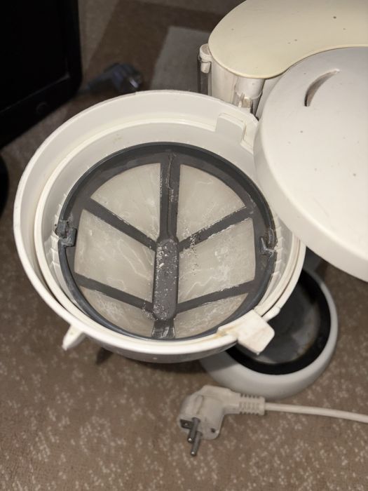 Кофеварку Moulinex Little Solea