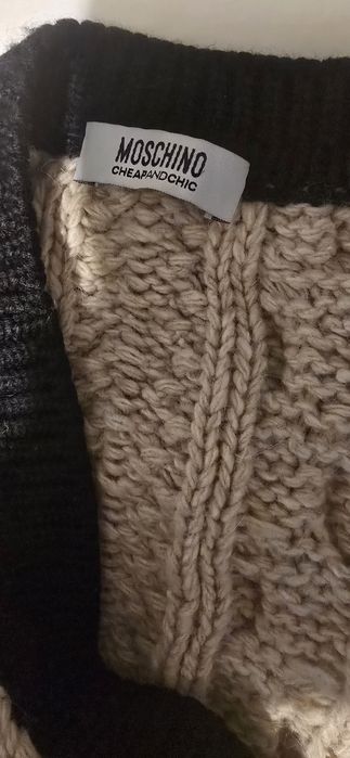 Pulover/cardigan Moschino, 38/M, ca nou,lana