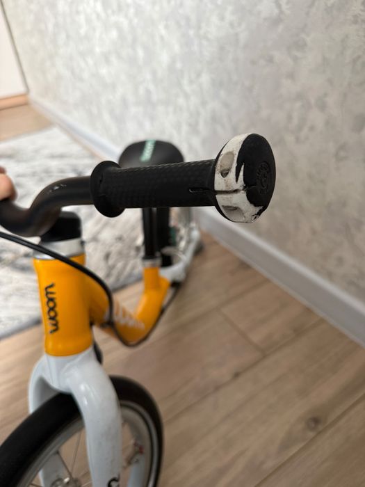 Bicicletă de echilibru WOOM 1