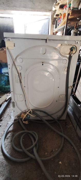 Стиральная машина Indesit IWSB 5105