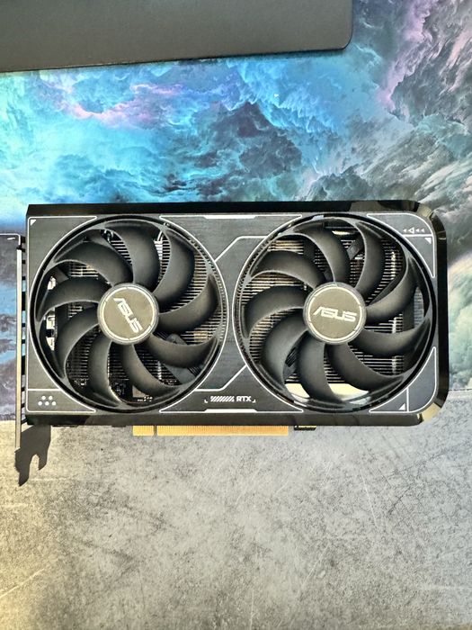 Placa Video nVidia ASUS RTX 4060 Dual OC - 8GB