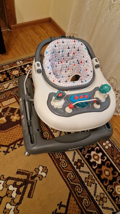 Trotteur BabyMoov 2 în 1 – Foarte Bună Stare